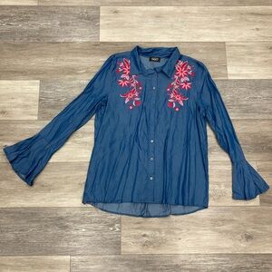 Gigio Tencel Denim Button Down Shirt with Embroidered Flowers and Flare Sleeves